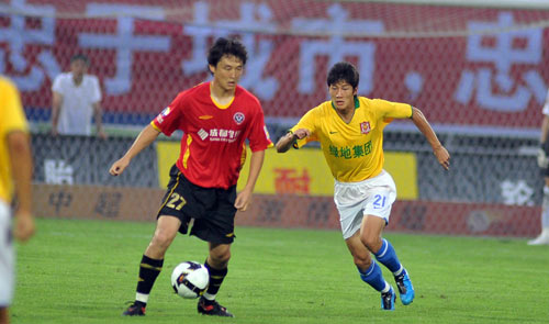 足球英超冬窗“标王”浮现，转会费惊人