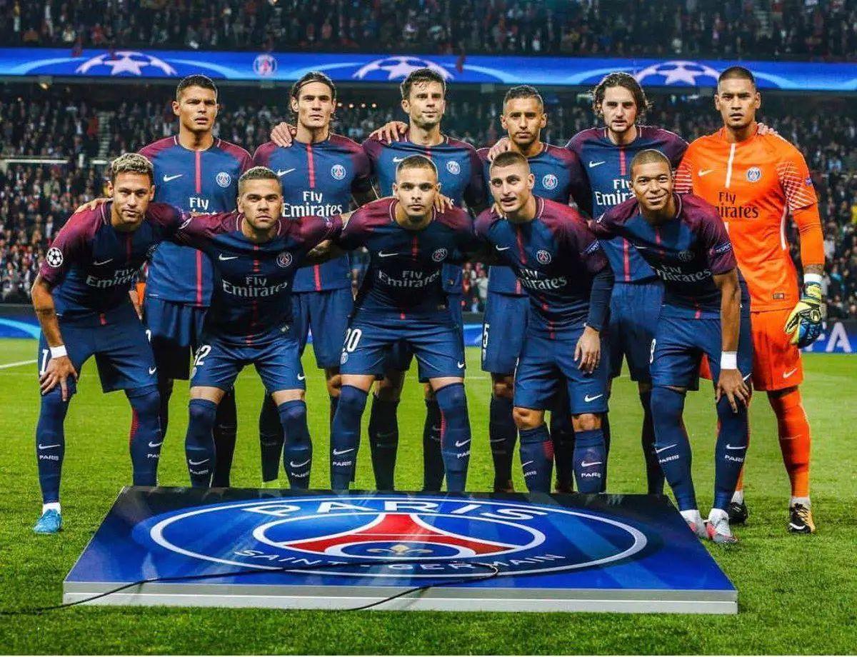 巴萨临时更换发布会人选，德容让位马丁内斯