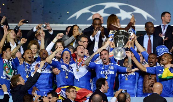 碾压！詹姆斯生涯对阵猛龙58胜18负，场均28+8+7