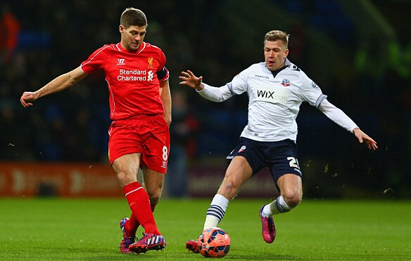 记者：海港抵达武里南，莱昂纳多、加布、李帅、刘若钒伤缺