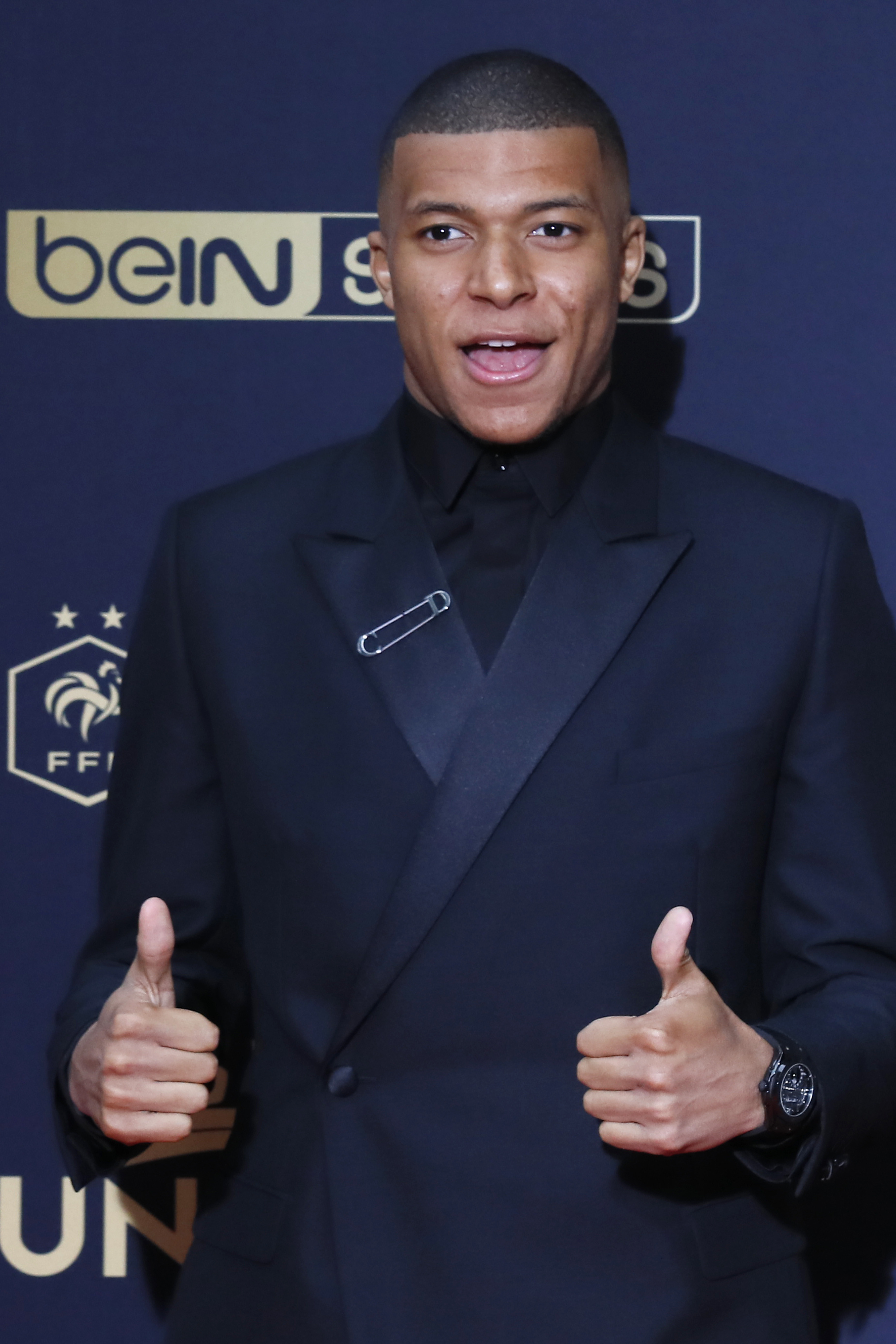 外线手感糟糕！鲍尔&米勒三分合计17投3中